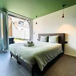 Spa & Garden - Luxury Private Apart\' Mons Center