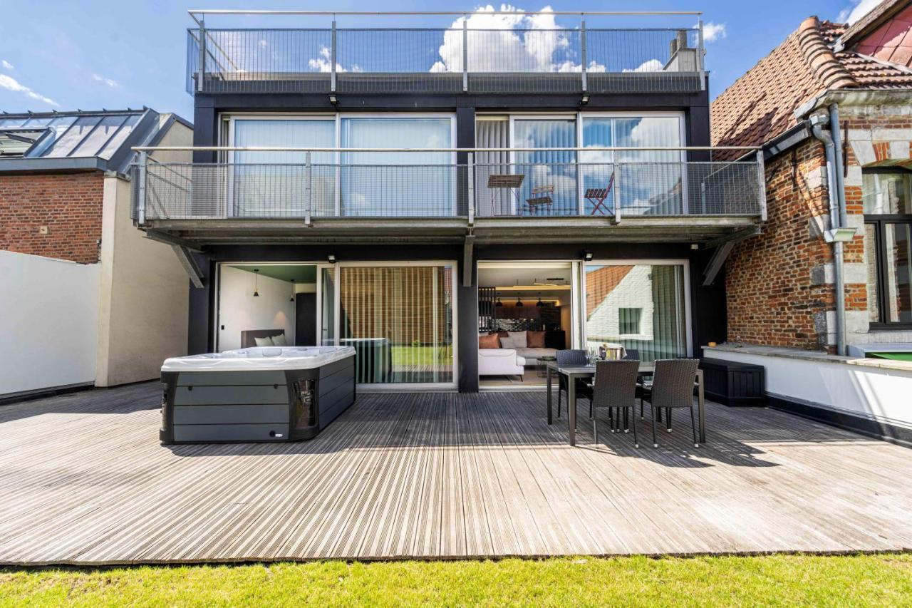 & Garden - Luxury Private Apart' Center *